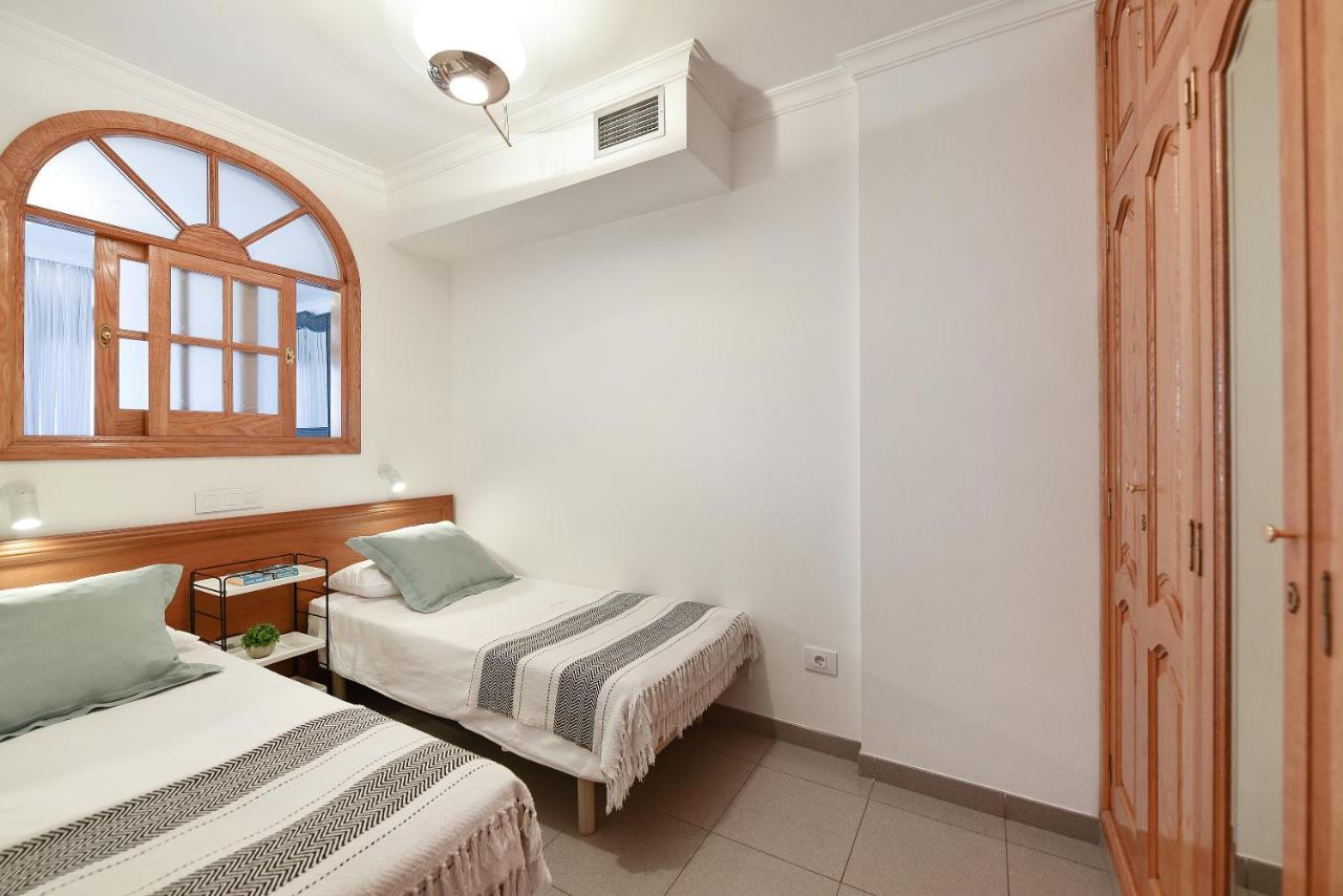 Apartamentos Don Carlos Las Palmas de Gran Canaria Exterior photo